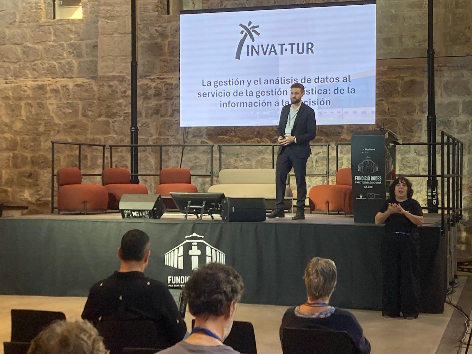 Invat·tur highlights the role of data and artificial intelligence in tourism management
